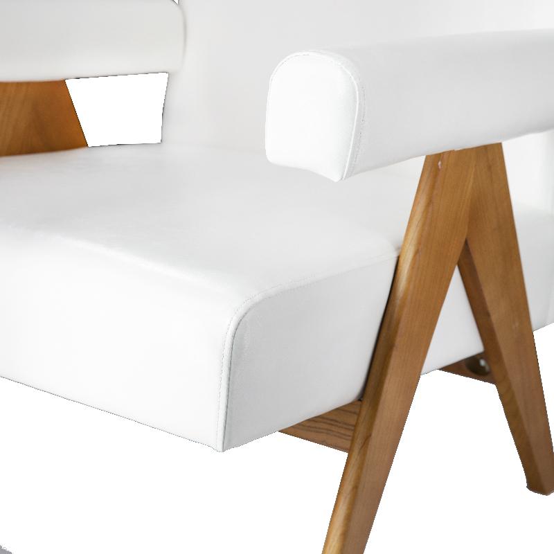 Sillón longue brazos Kitto madera y cuero ecológico
