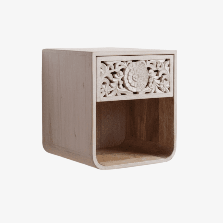 Mesilla de noche NILA en madera maciza con frente tallado – Blanco desgastado - Vintahome